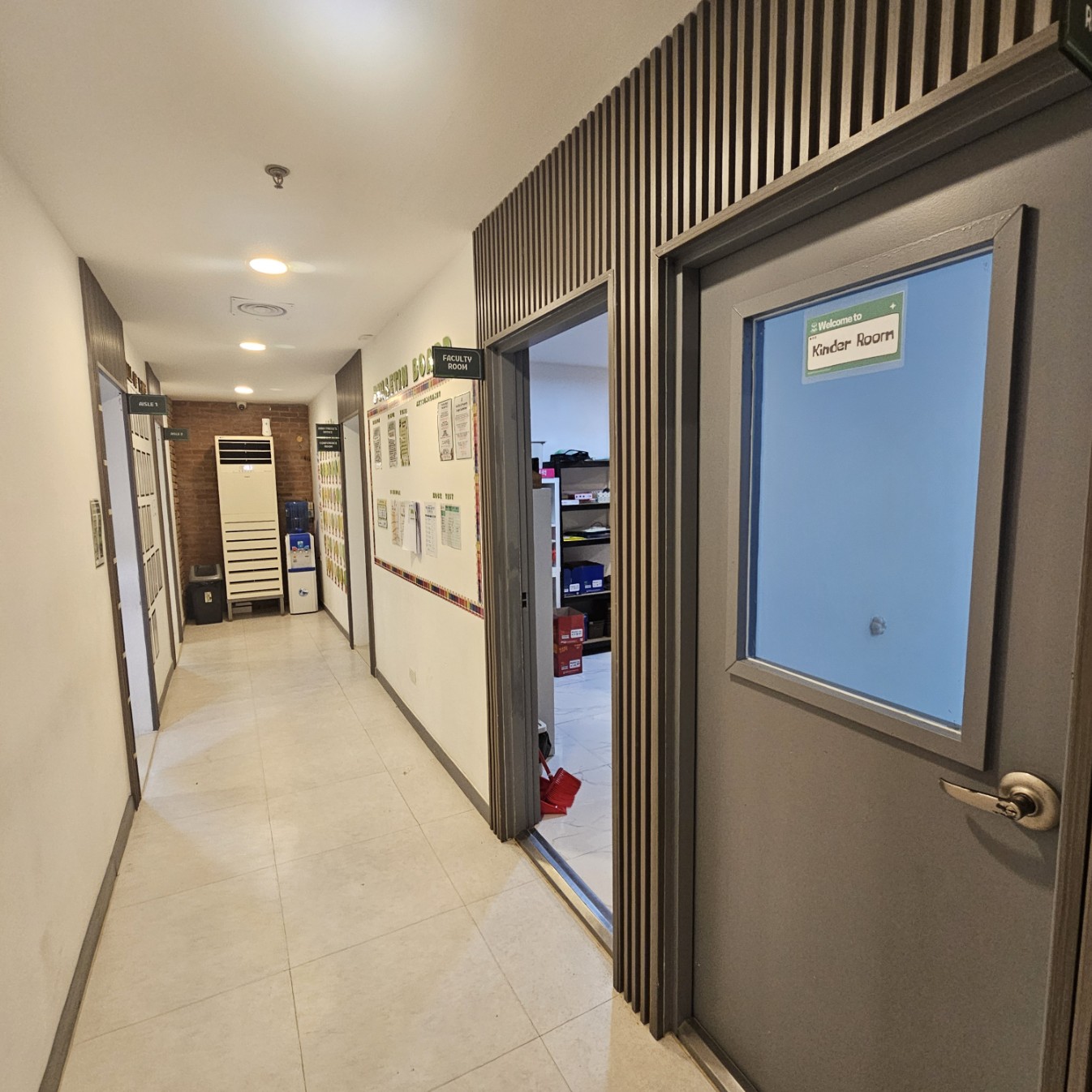 어와나 국제학교(AWANA) 강의실 사진
